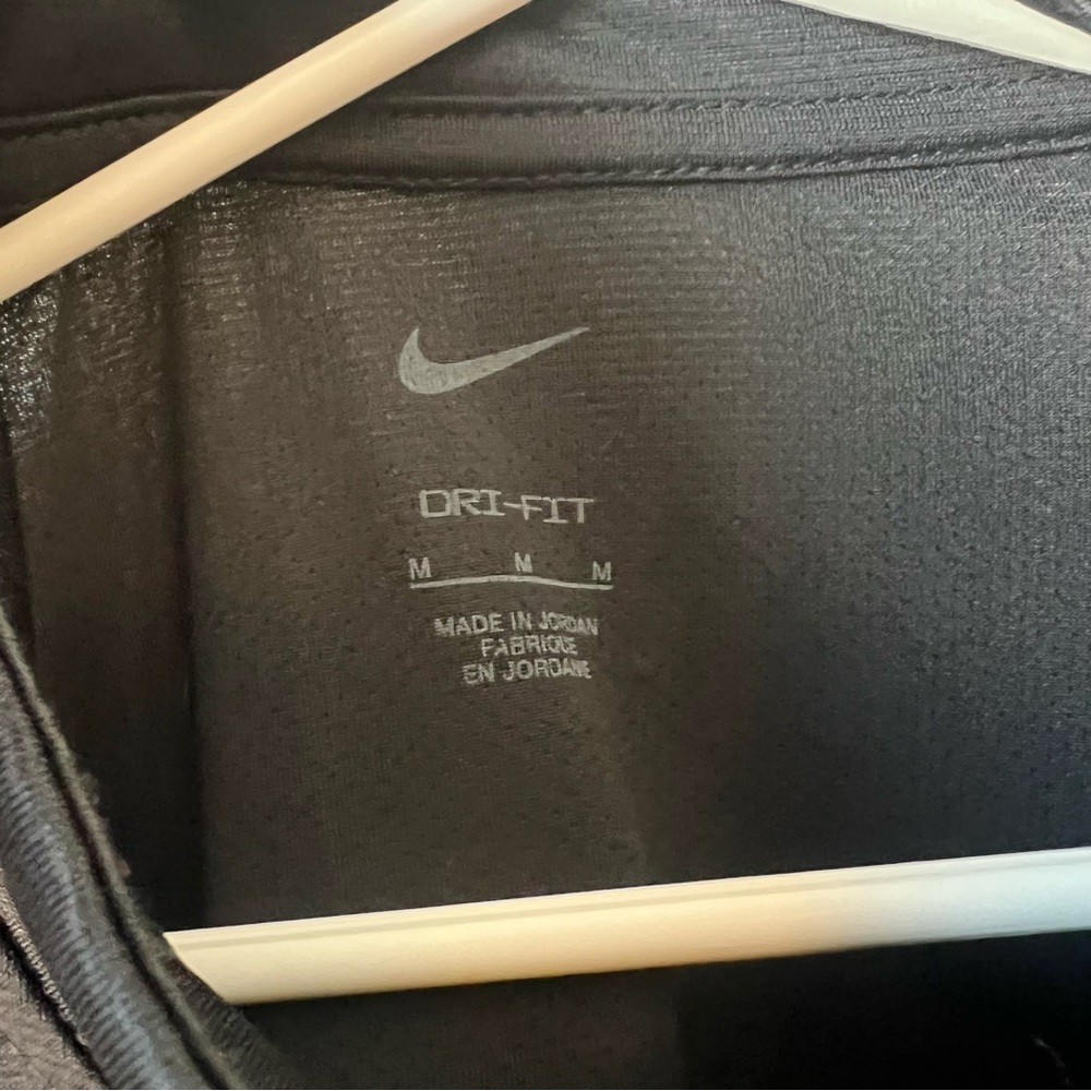 Nike Dri-Fit Black 1/4 Zip Pullover — Size M - Picture 4 of 5